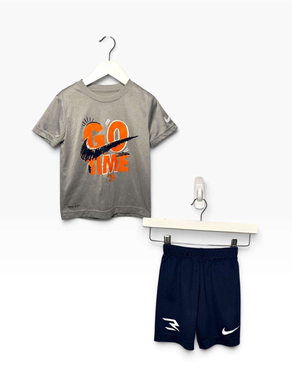 ⭐️ 5/$30 Nike Kids Matching Set size 5